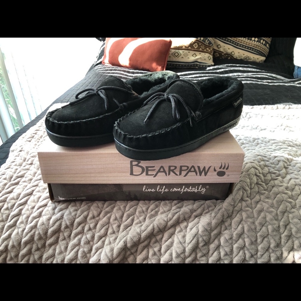Men and Women’s Black Bearpaw Moccasins
